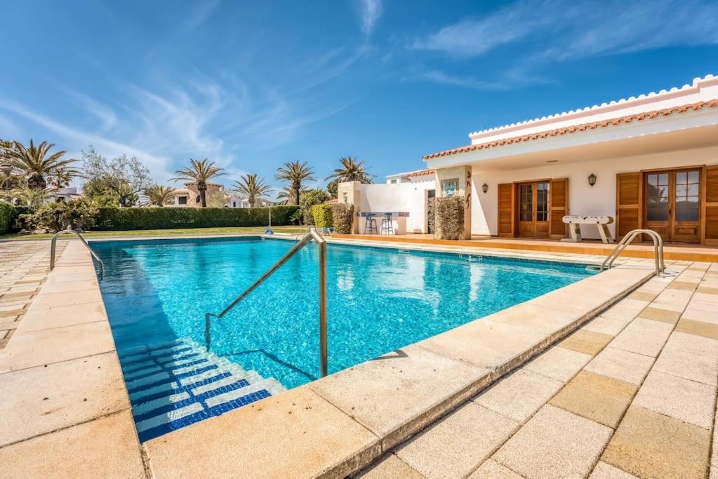La Calma Espectacular Villa Con Jardin Y Piscina En Menorca 살가르 외부 사진