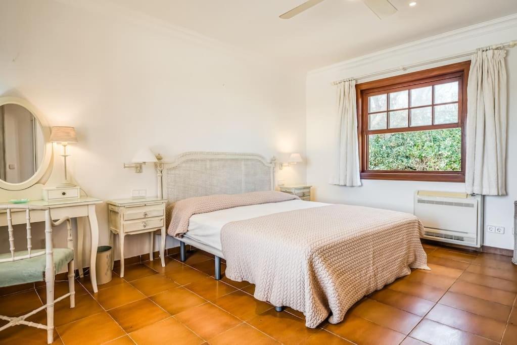 La Calma Espectacular Villa Con Jardin Y Piscina En Menorca 살가르 외부 사진