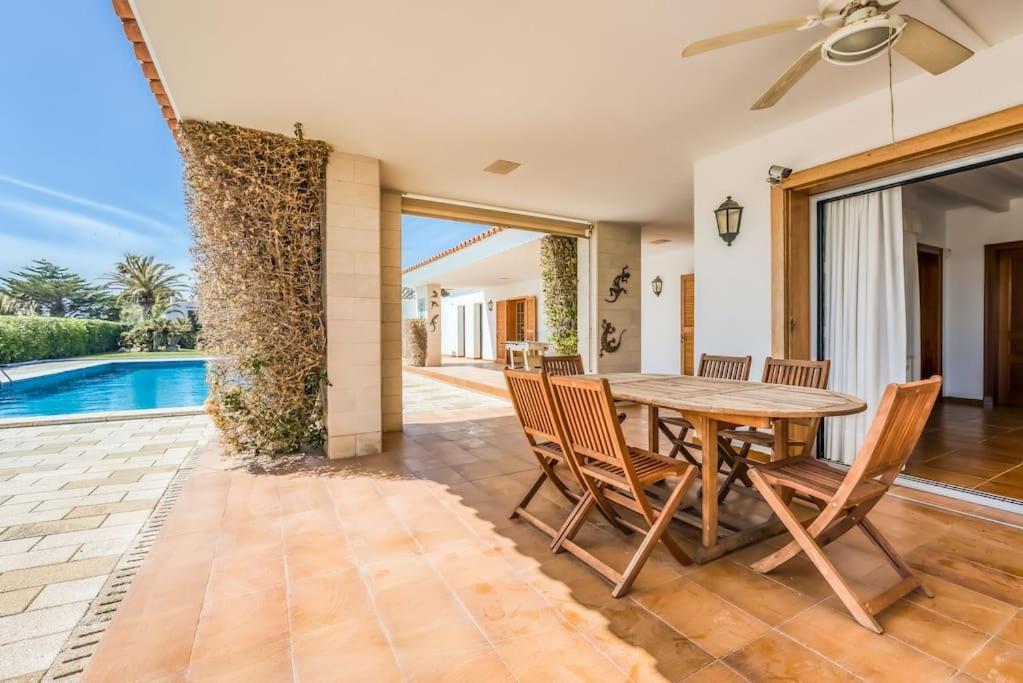 La Calma Espectacular Villa Con Jardin Y Piscina En Menorca 살가르 외부 사진